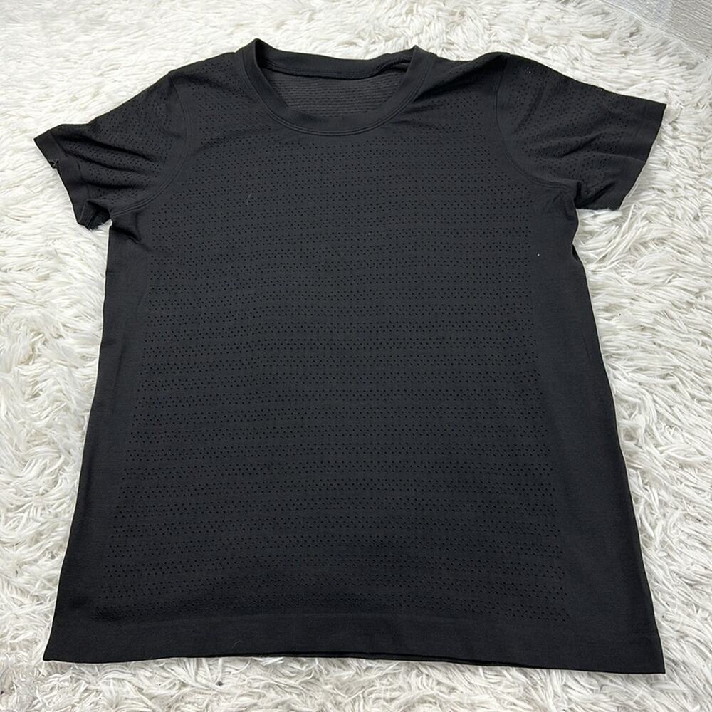 Lululemon Breeze By Short Sleeve Black / Black